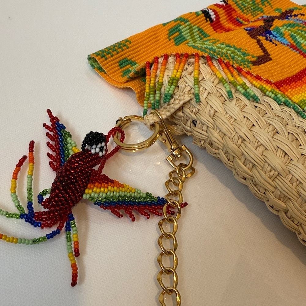 YUMAJAI Guacamaya Handmade Beaded Macaw Parrot Clutch Handbag Purse and Charm - Picture 9 of 9
